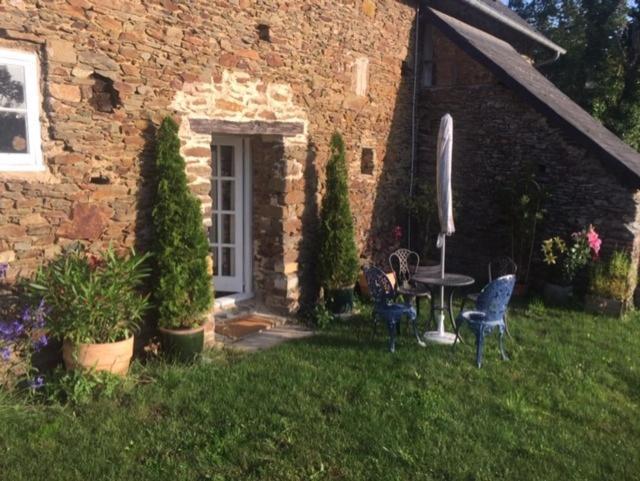 Bed and Breakfast Chez Thomas 7 Route Du Monde Ancien Saint-Georges-D'Aunay Экстерьер фото